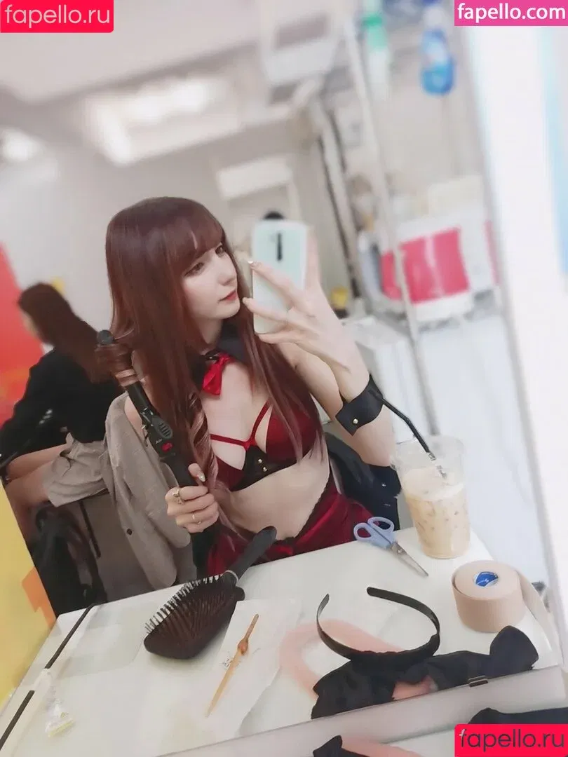 Meki / x.meki Onlyfans Photo Gallery 