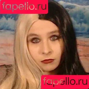 kissez4u / lunalusts4u Onlyfans Photo Gallery 