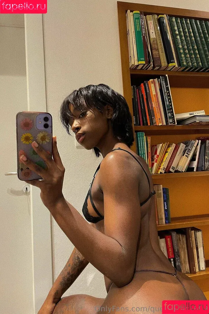 queenblack339 / queenblack699 Onlyfans Photo Gallery 