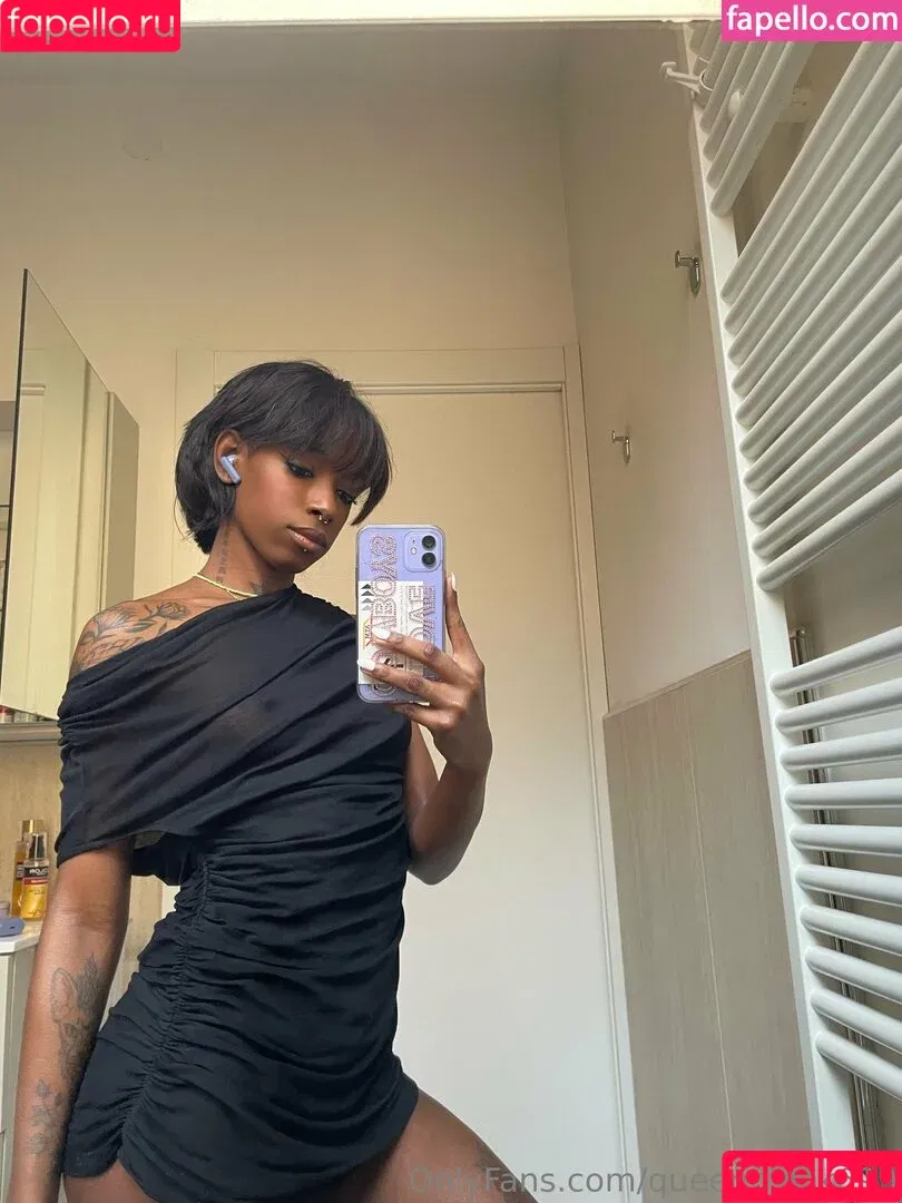 queenblack339 / queenblack699 Onlyfans Photo Gallery 