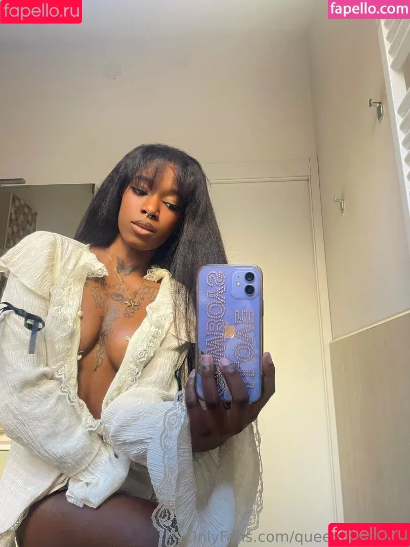 queenblack339 / queenblack699 Onlyfans Photo Gallery 