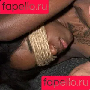 queenblack339 / queenblack699 Onlyfans Photo Gallery 