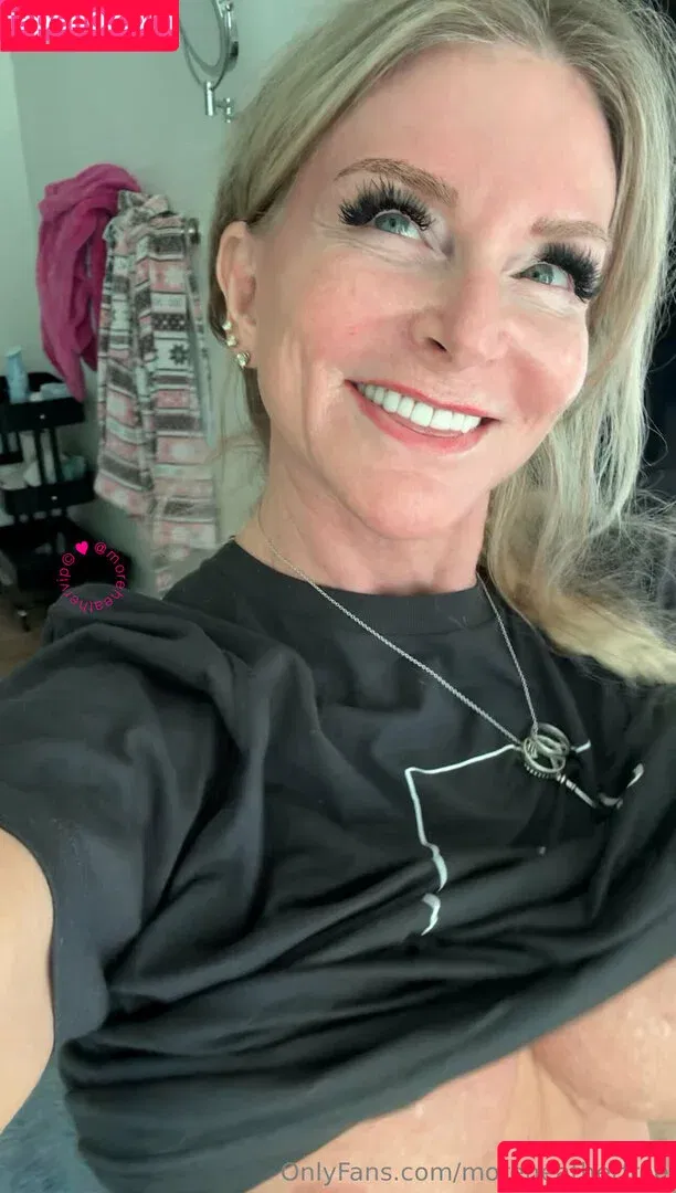 freeheather / moreheatherfree Onlyfans Photo Gallery 