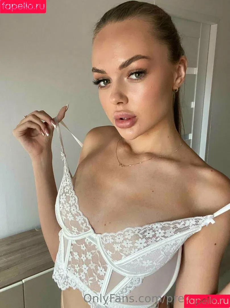 Baby IREN / irenbaby / pretty_iren Onlyfans Photo Gallery 