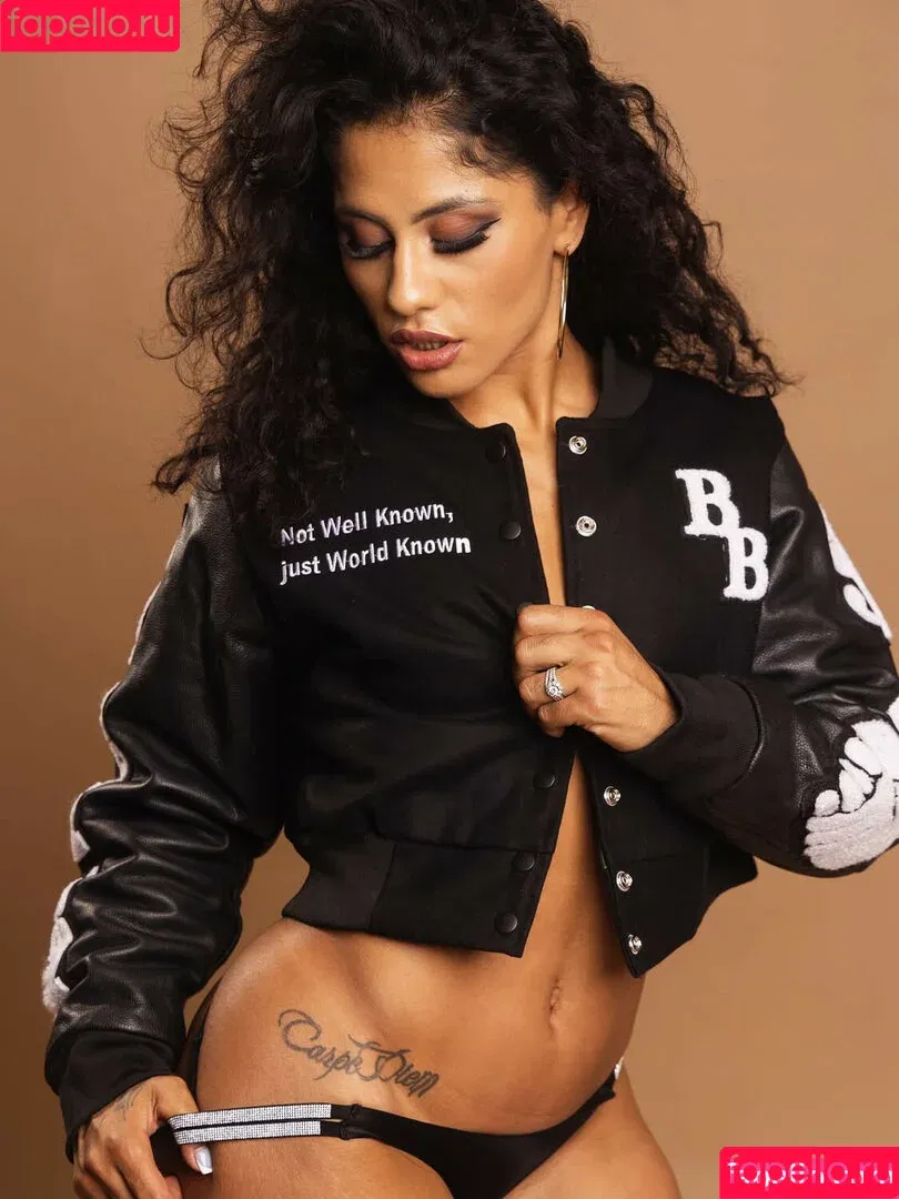 Carameltreattt / Florencia Britos / Florencia Pajares / flopajares / iamcaramelbrunettee Onlyfans Photo Gallery 