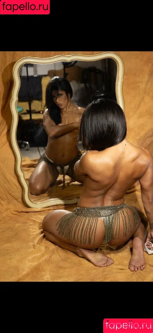 Carameltreattt / Florencia Britos / Florencia Pajares / flopajares / iamcaramelbrunettee Onlyfans Photo Gallery 