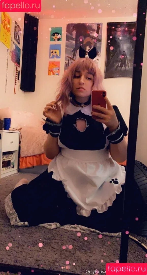 roxanne.rom.official / roxannerom Onlyfans Photo Gallery 