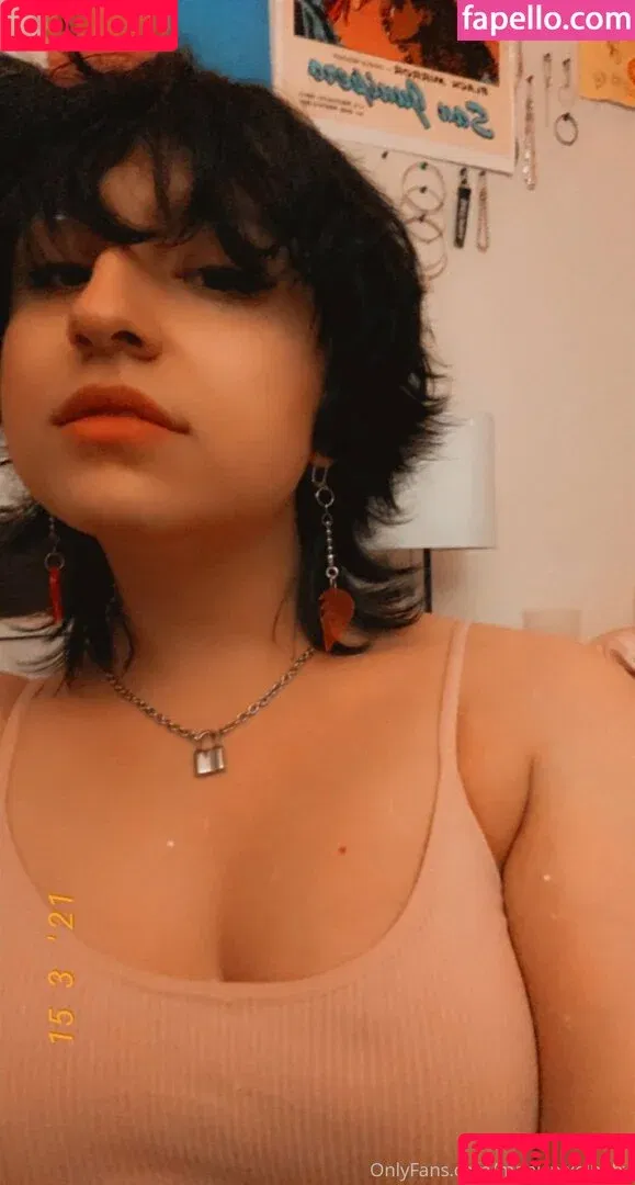 roxanne.rom.official / roxannerom Onlyfans Photo Gallery 