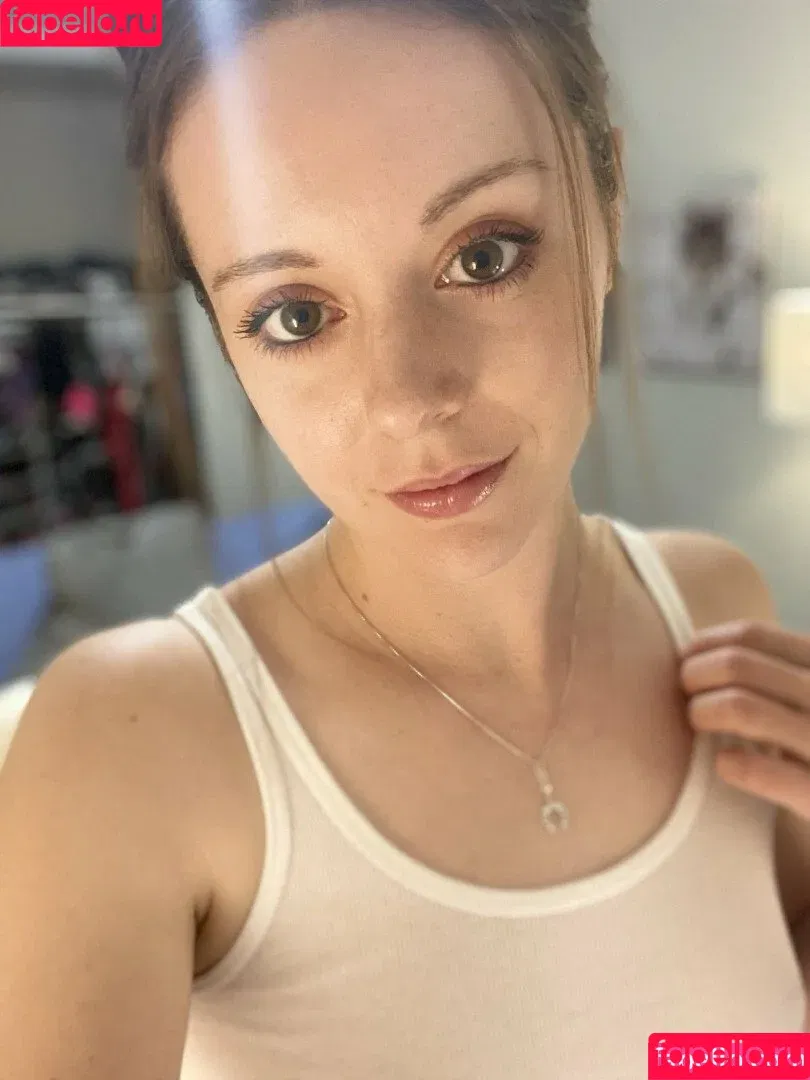 Nadia Foxx / nadia.foxx / nadia_foxx / nadiafoxx69 Onlyfans Photo Gallery 