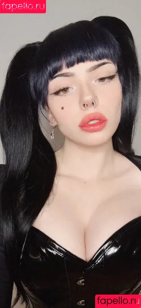 Emma Langevin / emmalangevin / emmalangevinxo Onlyfans Photo Gallery 