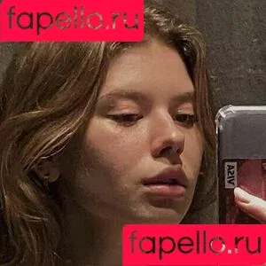 Julia Artemova / arte_nova / julia.artemova Onlyfans Photo Gallery 