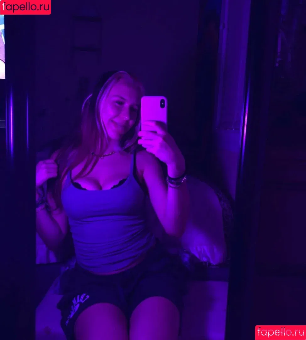 Trippi Miki / Trippimiki / babykannabis / https: Onlyfans Photo Gallery 