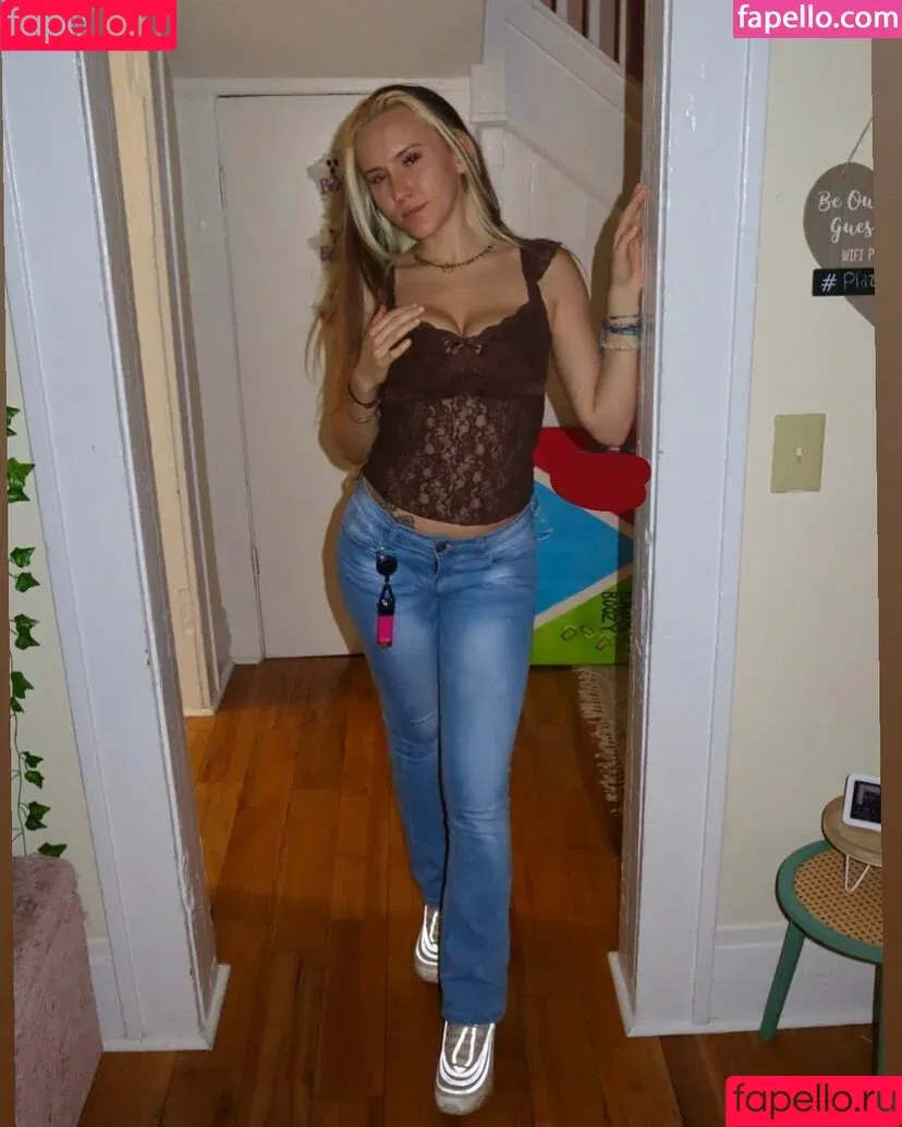 Trippi Miki / Trippimiki / babykannabis / https: Onlyfans Photo Gallery 