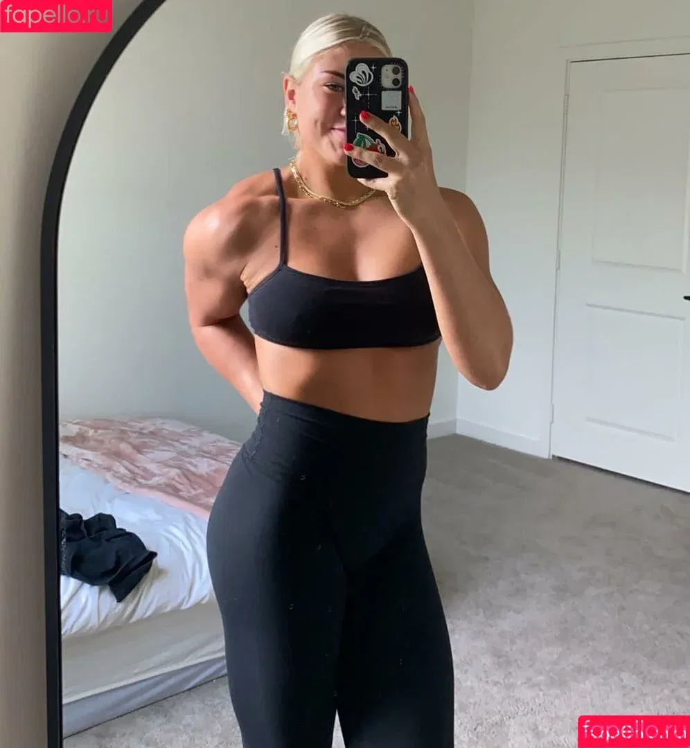 Olena Sadovska / zena_wwe Onlyfans Photo Gallery 