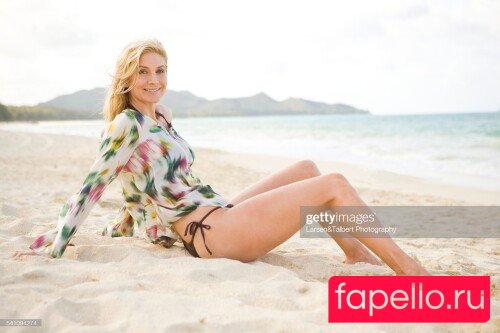 Elizabeth Mitchell Nude Onlyfans Photo 31