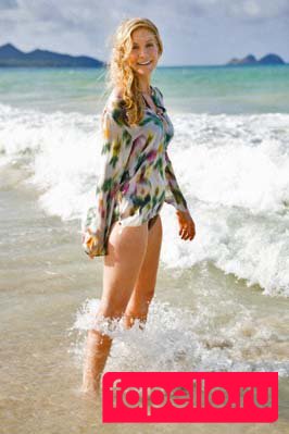 Elizabeth Mitchell Nude Onlyfans Photo 33