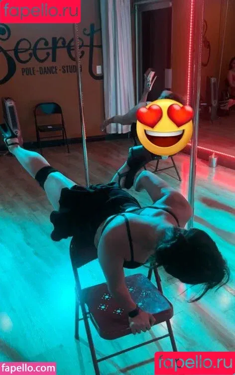 Reina / reina.xo / tarantunya / yousoromi Onlyfans Photo Gallery 