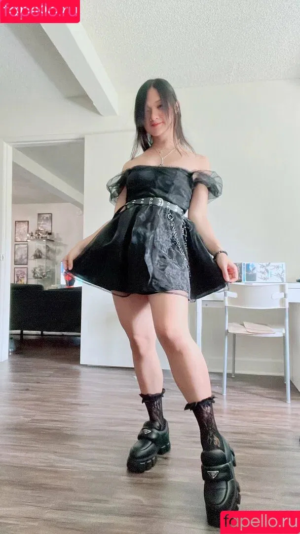 Reina / reina.xo / tarantunya / yousoromi Onlyfans Photo Gallery 