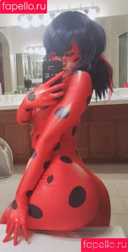 Reina / reina.xo / tarantunya / yousoromi Onlyfans Photo Gallery 