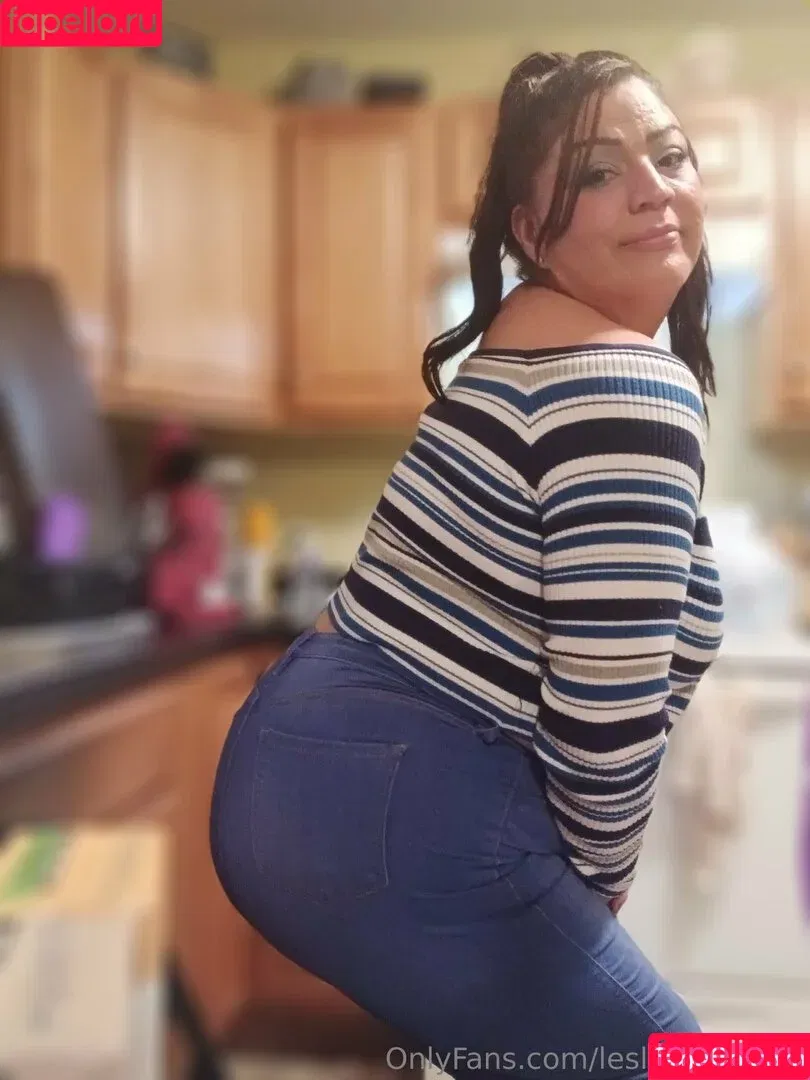 lesliemonet21 / officialleslie_monet