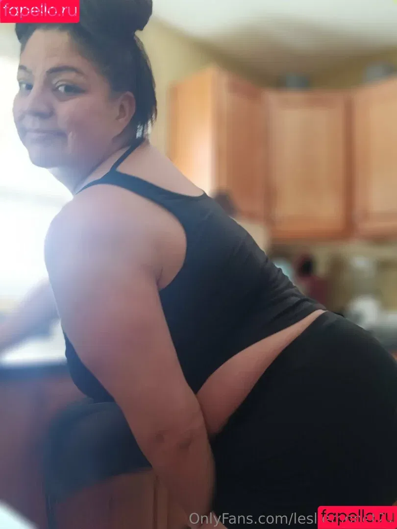 lesliemonet21 / officialleslie_monet Onlyfans Photo Gallery 