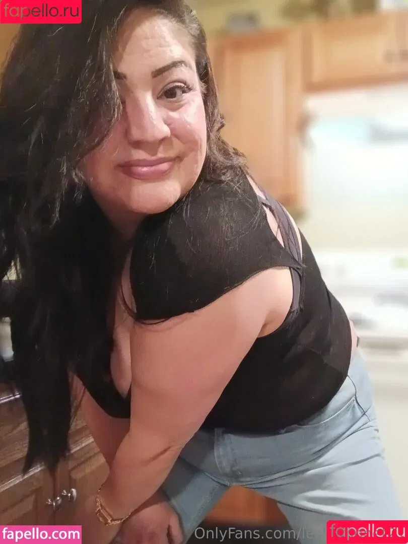 lesliemonet21 / officialleslie_monet Onlyfans Photo Gallery 