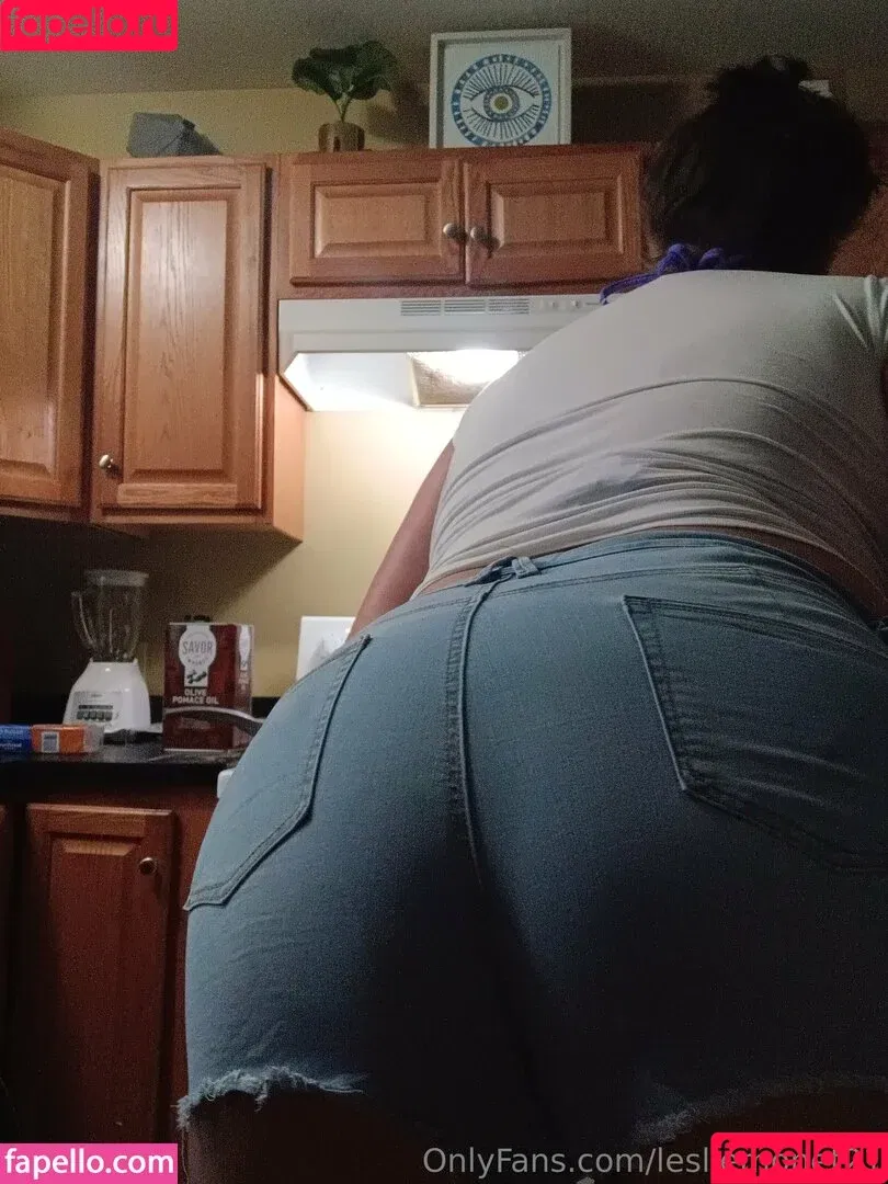 lesliemonet21 / officialleslie_monet Onlyfans Photo Gallery 