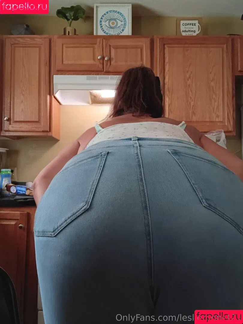 lesliemonet21 / officialleslie_monet Onlyfans Photo Gallery 