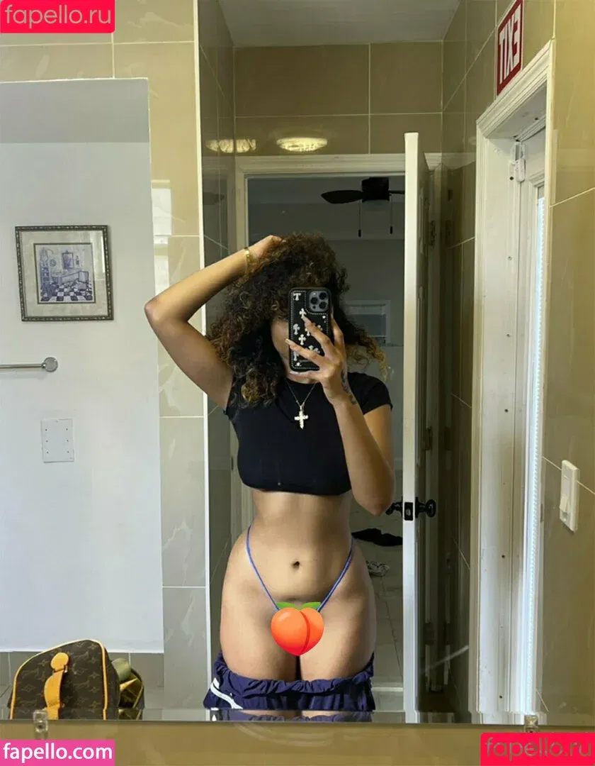 888kimmy / Kimmykim888 / ayaaluv Onlyfans Photo Gallery 