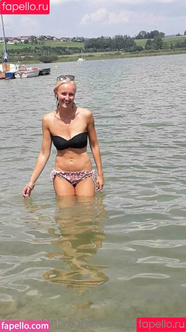 gymnast_zoeyzone / zoeyzone Onlyfans Photo Gallery 