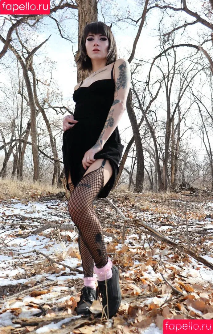 goth-kitteen / gothkitten98 Onlyfans Photo Gallery 