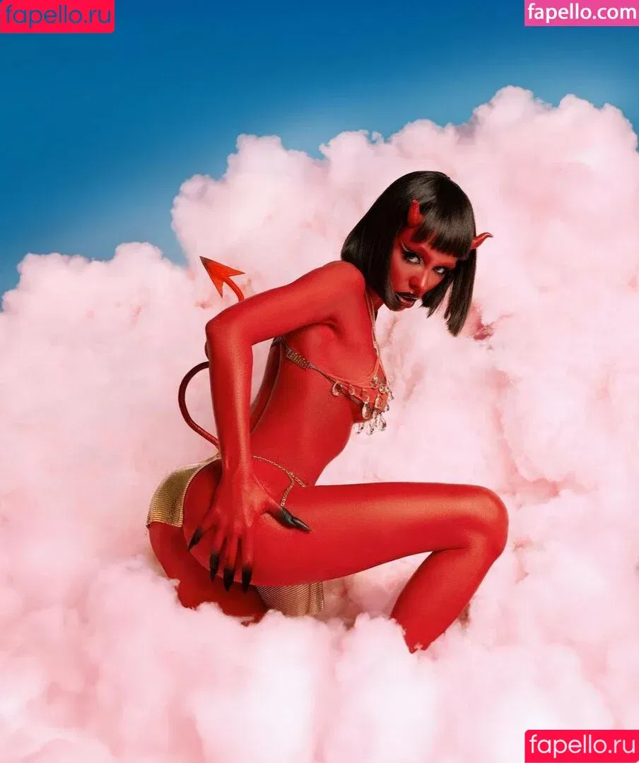 Instasamka Onlyfans Photo Gallery 