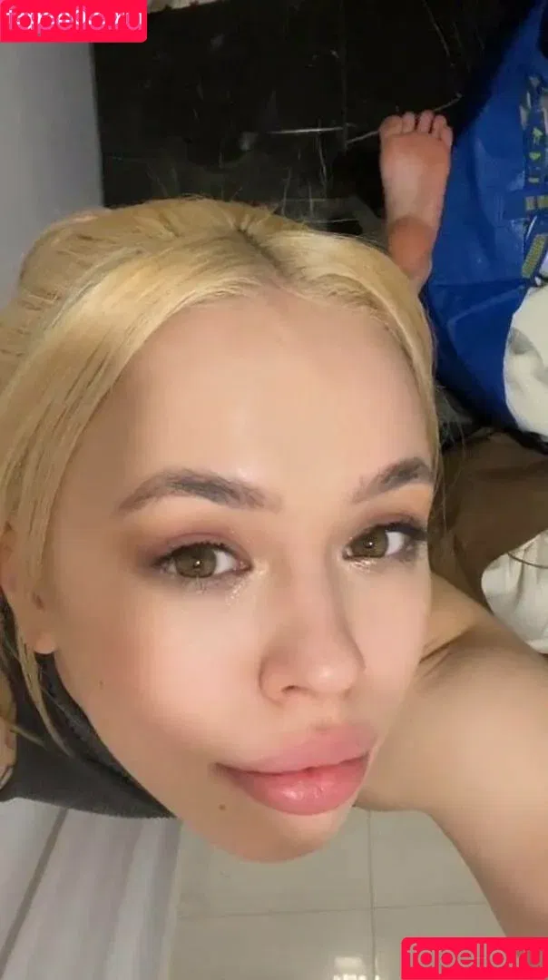 Instasamka Onlyfans Photo Gallery 