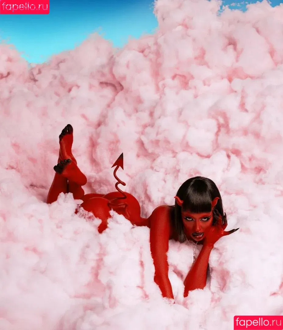 Instasamka Onlyfans Photo Gallery 