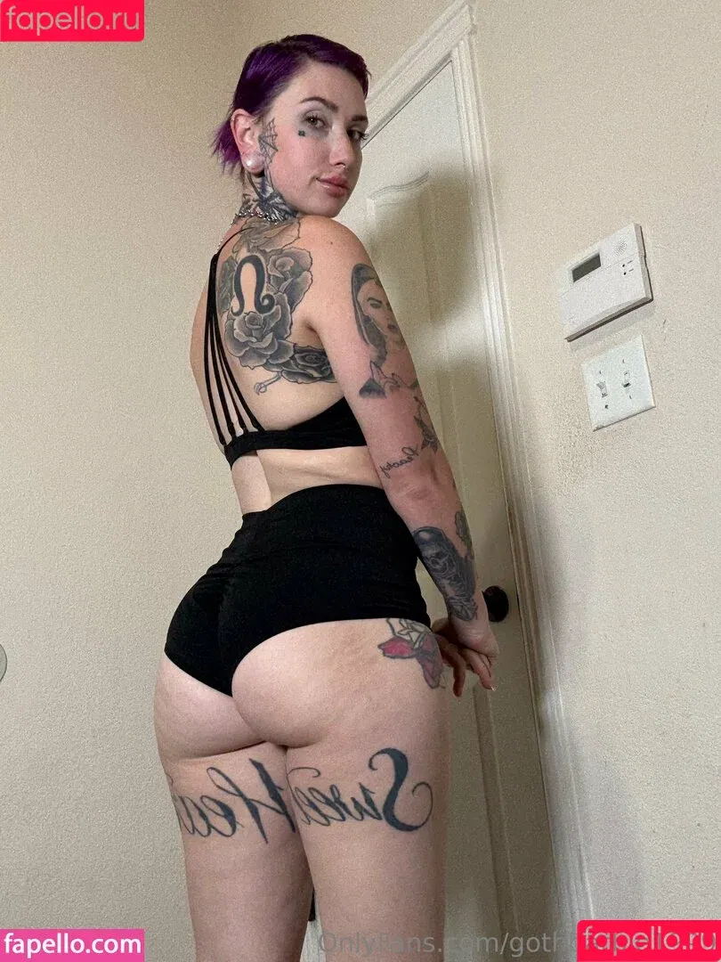 gothbarbie1999 / gothbarbie99 Onlyfans Photo Gallery 