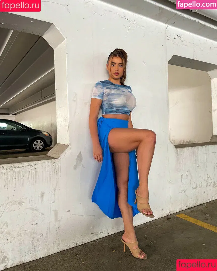 Kalani Hilliker / kalanihilliker Onlyfans Photo Gallery 