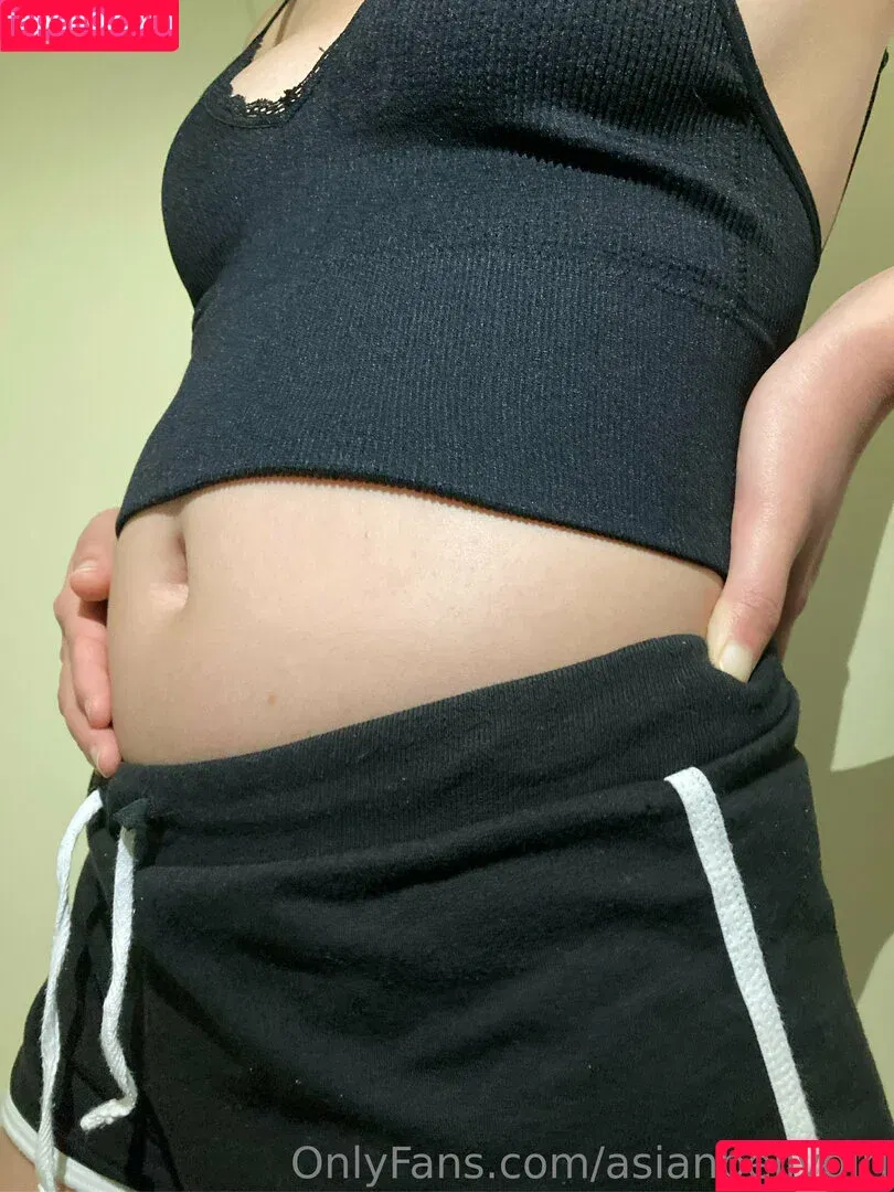 asianbellygirl / asianbellygirl_ Onlyfans Photo Gallery 