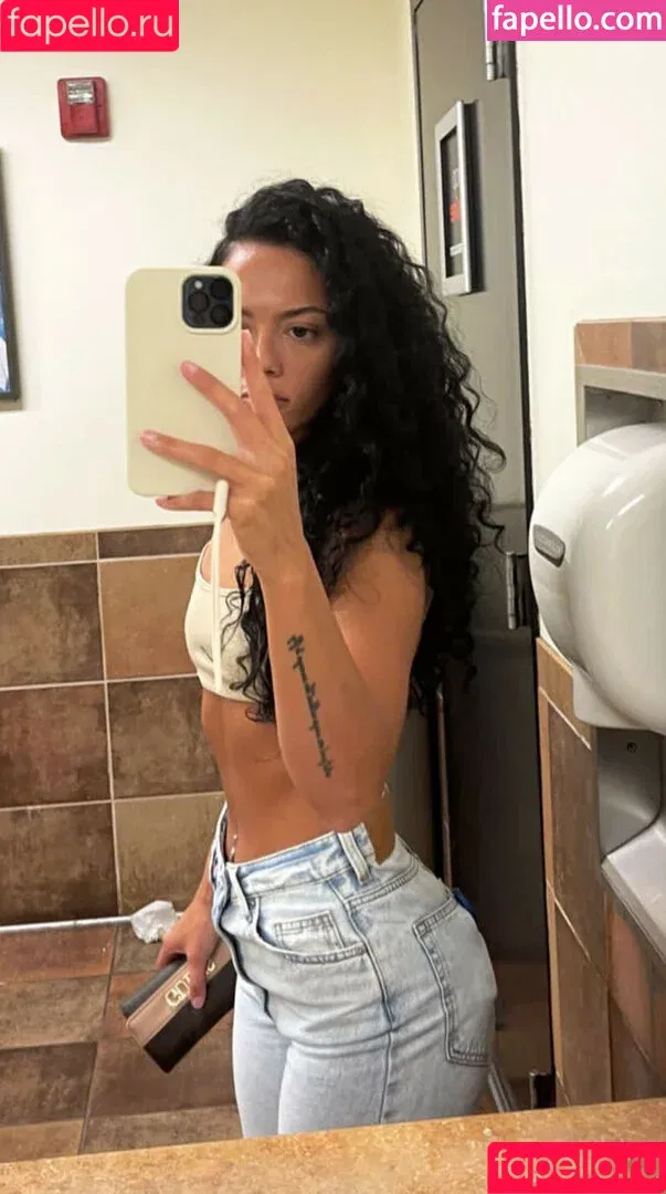 Thalia Mercedes / thalia_osuna32 / thaliamercedess Onlyfans Photo Gallery 