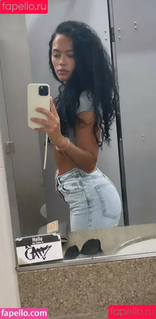 Thalia Mercedes / thalia_osuna32 / thaliamercedess Onlyfans Photo Gallery 