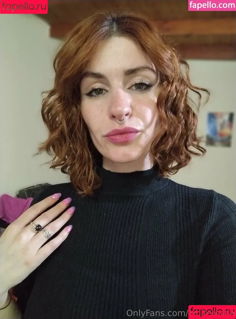 whiterosaa Onlyfans Photo Gallery 