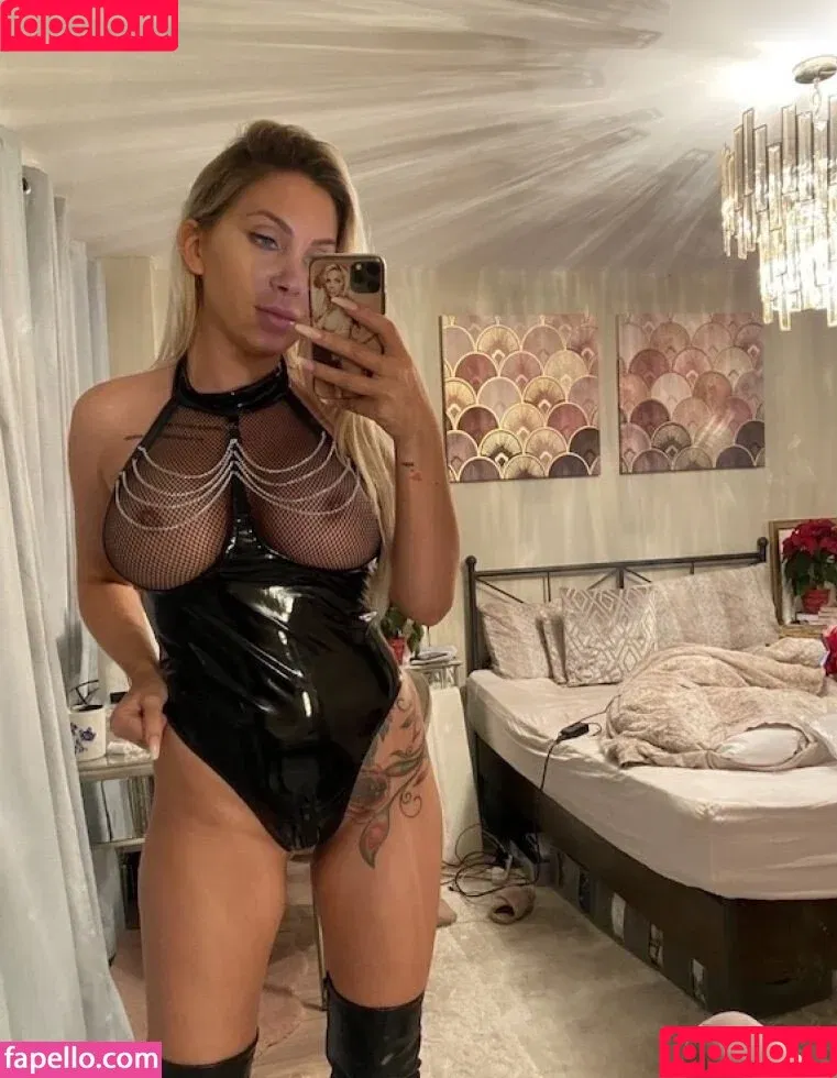 Tara Tabitha / taratabitha Onlyfans Photo Gallery 
