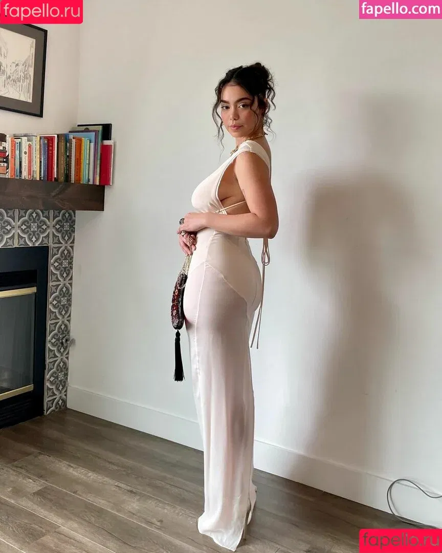 Aulii Cravalho / AuliiCravalho / Auli’i Cravalho Onlyfans Photo Gallery 