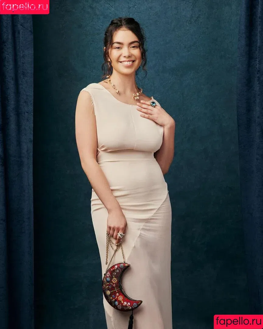 Aulii Cravalho / AuliiCravalho / Auli’i Cravalho Onlyfans Photo Gallery 