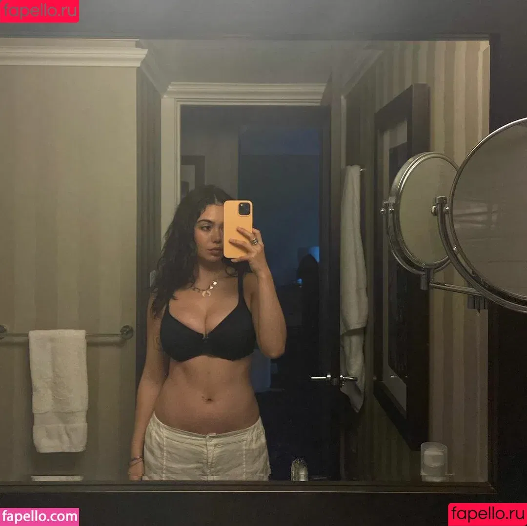 Aulii Cravalho / AuliiCravalho / Auli’i Cravalho Onlyfans Photo Gallery 