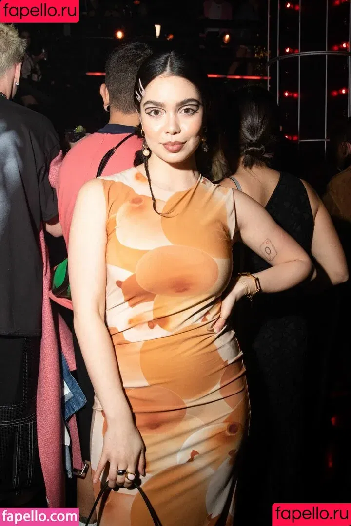 Aulii Cravalho / AuliiCravalho / Auli’i Cravalho Onlyfans Photo Gallery 