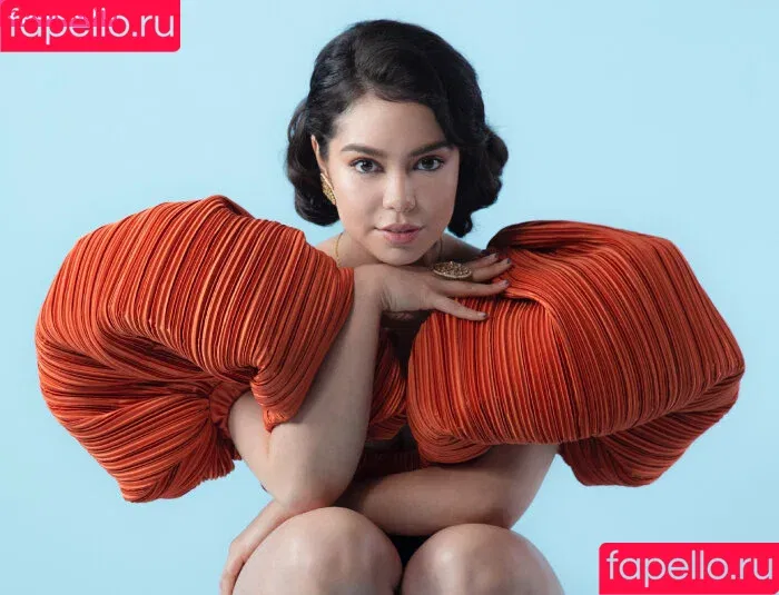 Aulii Cravalho / AuliiCravalho / Auli’i Cravalho Onlyfans Photo Gallery 