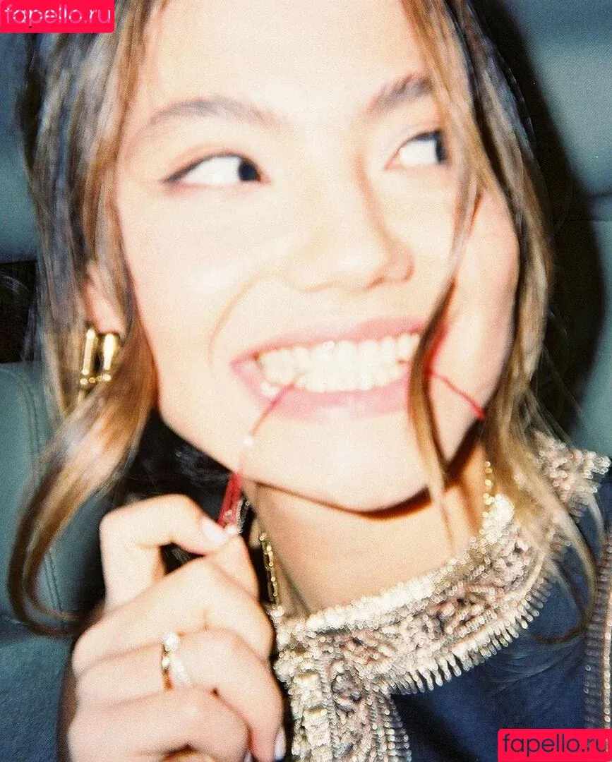 Emma Raducanu / EmmaRaducanu / https: Onlyfans Photo Gallery 