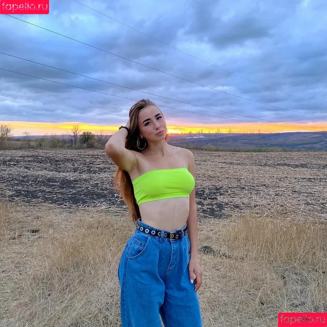 alicee_kisss / alise_kisss Onlyfans Photo Gallery 