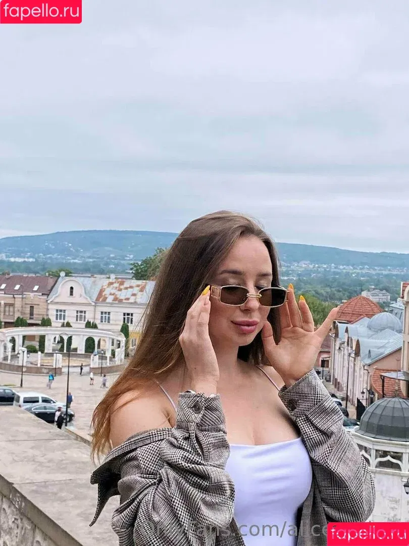 alicee_kisss / alise_kisss Onlyfans Photo Gallery 