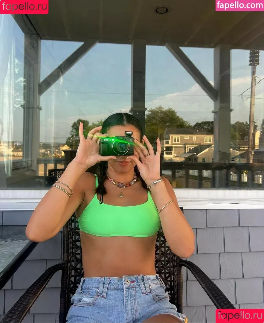 Molly Faye / _mollyfaye / guacamolly.com / mollyfayeporter Onlyfans Photo Gallery 